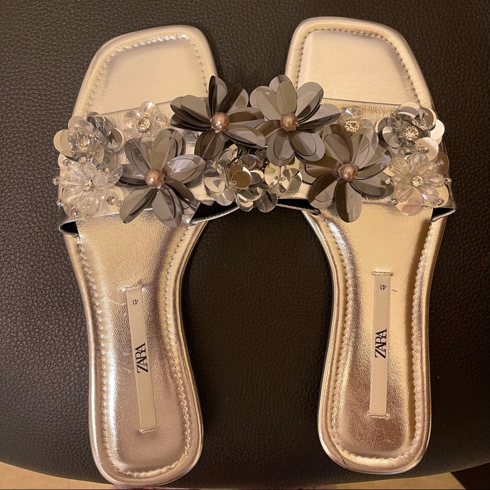 Zara METALLIC SANDALS WITH FLOWERS size 41 (10) in womens